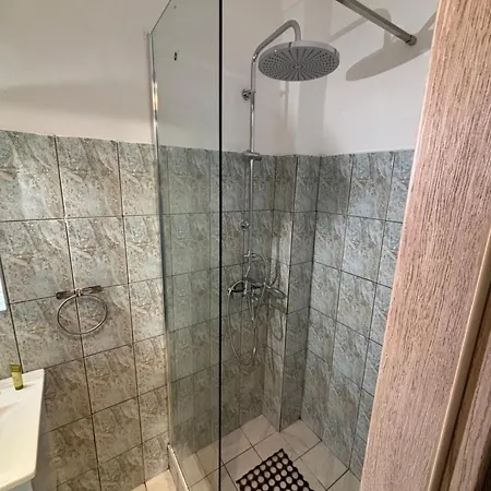 Jordans 12 Apartament