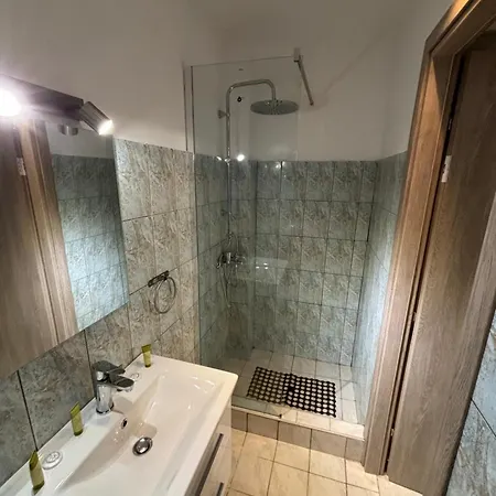 Jordans 12 Apartament